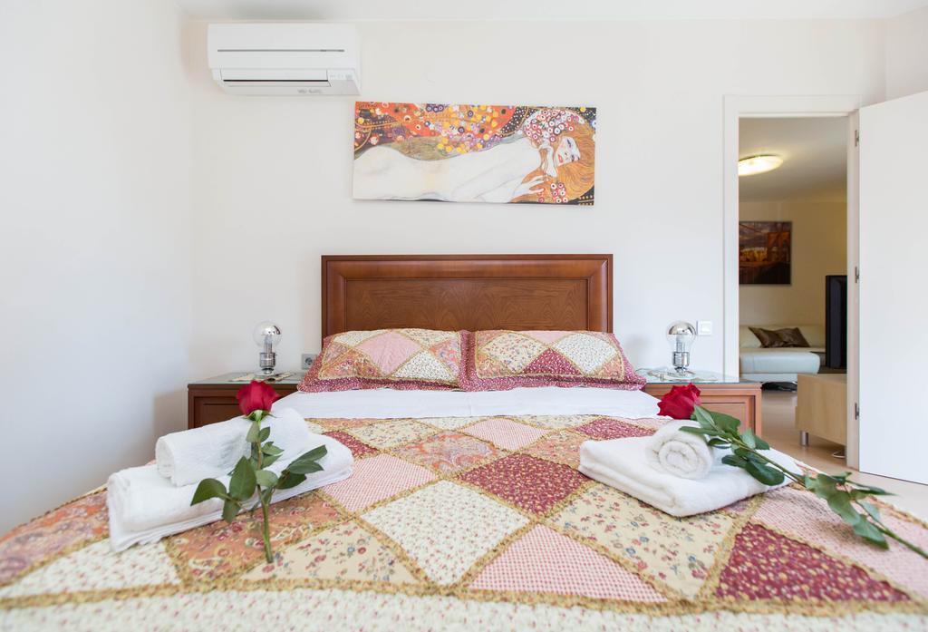 Stay Barcelona Central Apartments Extérieur photo